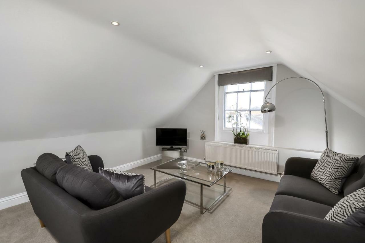 Gorgeous Apartment In The Centre Of Winchester Exterior photo